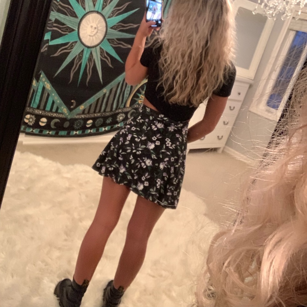 never worn skirt